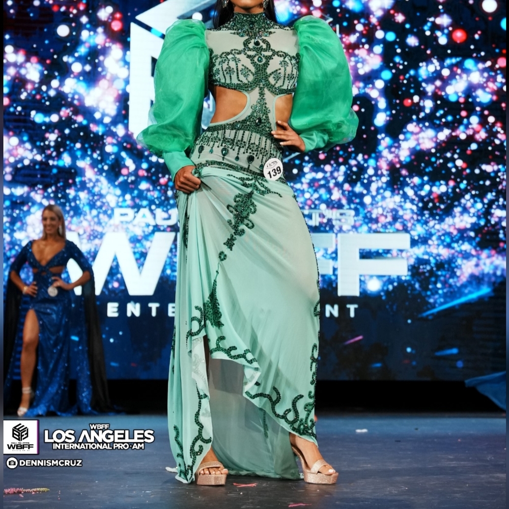 Green Puffy Sleeve Rhinestone Dress - Picture 4 of 5